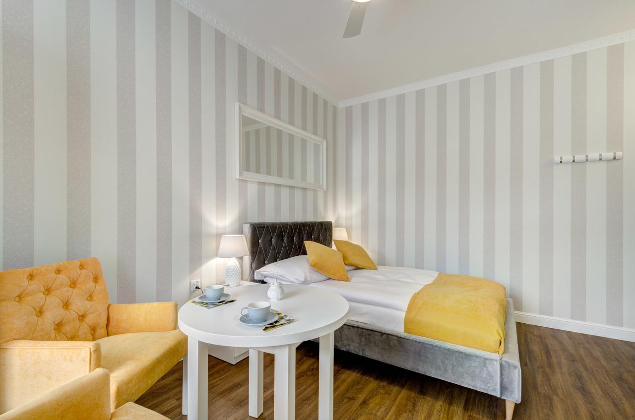 סופוט 3 City Apartments - Solaro מראה חיצוני תמונה